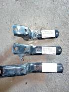 Клипса обвеса. Toyota Land Cruiser, VDJ200, URJ202, UZJ200, URJ200, GRJ200 Двигатели: 2UZFE, 1URFE, 1GRFE, 1VDFTV, 3URFE