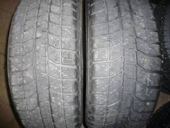 Bridgestone Blizzak WS-70. Зимние, без шипов, 2011 год, износ: 20%, 2 шт