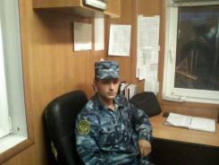 Охранник.