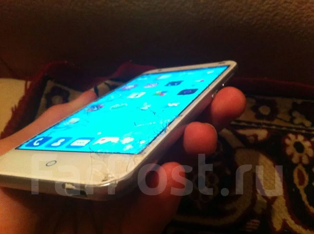 ZTE Blade S6. �/� ����