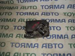 Корпус воздушного фильтра. Toyota Corolla Axio, NZE141 Toyota Corolla Fielder, NZE141, NZE141G