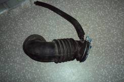 Патрубок воздухозаборника. Mitsubishi Lancer Cedia, CS5A, CS5AR, CS5AZ, CS5W Mitsubishi Lancer, CS5A, CS5AR, CS5AZ, CS5W Двигатель 4G93
