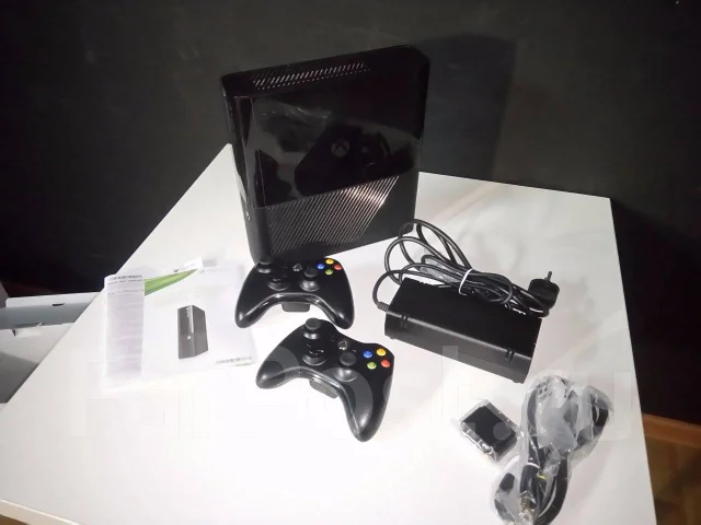 Microsoft Xbox 360 Slim ����
