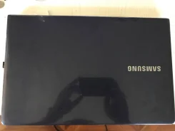 Samsung 370R5E. 15.6", 2 500,0����, ��� 8 ��, ���� 128���, WiFi, Bluetooth, ����������� �� 3��. ����