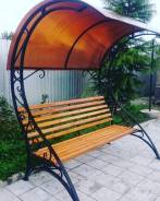 Скамейки, лавки.