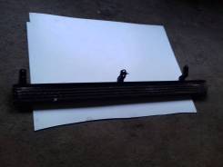 Подножка. Toyota Land Cruiser, URJ202, J200, UZJ200, URJ200, UZJ200W, GRJ200, URJ202W, VDJ200 Двигатели: 1VDFTV, 1URFE, 3URFE, 1GRFE, 2UZFE