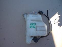 Бачок стеклоомывателя. Toyota Lite Ace, CR21, CR21G, CR22, CR22G, CR27, CR27V, CR28, CR29, CR29G, CR30, CR30G, CR31, CR31G, CR36, CR36V, CR37, CR38, C...