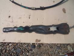 Втулка лонжерона. Mitsubishi Lancer Cedia, CS2V Mitsubishi Airtrek, CU2W, CU4W Mitsubishi Lancer, CS2V Mitsubishi Dion, CR5W, CR6W Двигатель 4G94