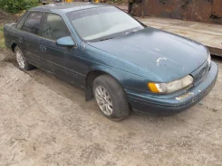 Ford Taurus ����