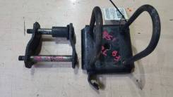 Крепление рессоры MITSUBISHI DELICA P25V 4D56 1997 MB584586, MB242397, MB339227, MB339225
