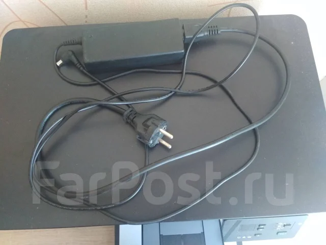Sony VAIO SVE151D11V. 15.5", 2,4����, ��� 4 ��, ���� 500���, WiFi: 1, Bluetooth: 1, ����������� �� 3��. ����