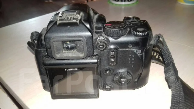 Fujifilm FinePix S9600. 9 - 9.9 ��, ���: 10� ����