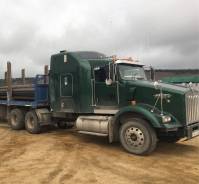 Kenworth T800. Продаю грузовой тягач 2003 г. в., 15 000 куб. см., 23 587 кг.