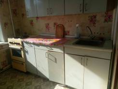 2-комнатная, Дзержинского 27. центр, агентство, 40 кв. м.