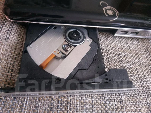 HP Pavilion dv6-2040er. 15.6", 2,4����, ��� 4 ��, WiFi: 1, Bluetooth: 1 ����