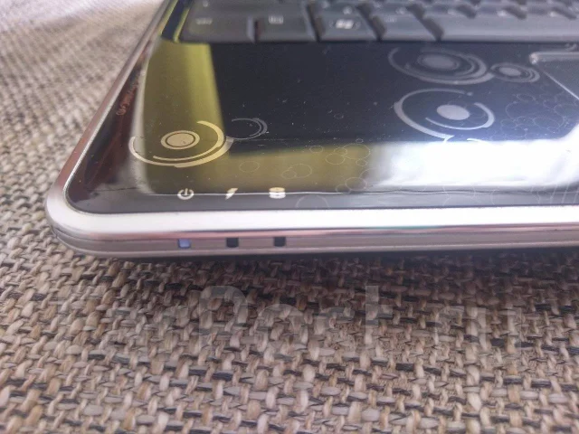 HP Pavilion dv6-2040er. 15.6", 2,4����, ��� 4 ��, WiFi: 1, Bluetooth: 1 ����