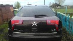 Задняя часть автомобиля. Citroen C5