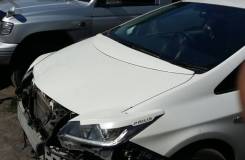 Капот. Toyota Prius