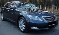 Lexus LS460 ����