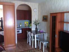 Гостинка, улица Надибаидзе 30. Чуркин, 24 кв. м. Ванная