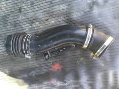 Патрубок воздухозаборника. Infiniti M45, Y50 Infiniti M35, Y50 Двигатель VQ35DE