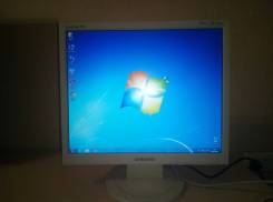 Samsung. 17" (43 см), технология LCD (ЖК)