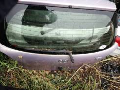 Дверь багажника. Toyota Vitz, NCP10, NCP13 Двигатели: 1NZFE, 2NZFE