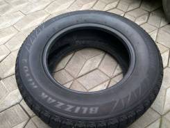 Bridgestone Blizzak Revo2. Зимние, без шипов, износ: 10%, 4 шт