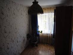 Шкафы платяные.
