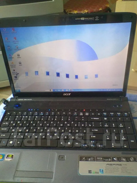Acer Aspire 5739G. 15.6", 2,2����, ��� 4 ��, ���� 500���, WiFi: 1, Bluetooth: 1, ����������� �� 2��. ����