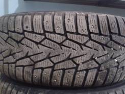 Nokian Hakkapeliitta 5. Зимние, шипованные, 2014 год, износ: 20%, 2 шт