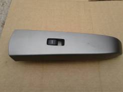 Кнопка стеклоподъемника. Toyota Prius, NHW20 Двигатель 1NZFXE