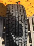 Hankook DynaPro i*cept RW08, 215/80 R15 во Владивостоке Hankook DynaPro i*cept RW08. Зимние, без шипов, 2018 год, без износа