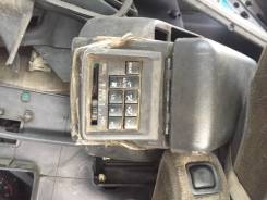 Блок управления климат-контролем. Mitsubishi Pajero, V46WG, V46W Двигатель 4M40
