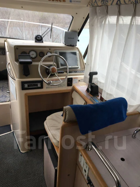 Yamaha CR-27. 1996 ���, ����� 8,2��., ��������� ���������, 225��.�., ������ ����