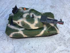 Танки.
