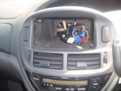 Консоль панели приборов. Toyota Previa, ACR30, CLR30 Toyota Tarago, CLR30, ACR30 Toyota Estima, MCR40, AHR10, ACR40W, ACR40, ACR30, MCR30 Двигатели: 1...