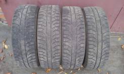 Bridgestone Ice Cruiser 7000. Зимние, шипованные, 2012 год, износ: 30%, 4 шт
