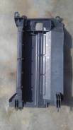 Рамка радиатора. Toyota Ractis, NCP100, NCP105, SCP100 Двигатели: 1NZFE, 2SZFE