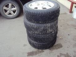 Goodyear UltraGrip Ice Navi Zea. Зимние, без шипов, износ: 30%, 4 шт