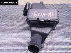 Корпус воздушного фильтра. Toyota Mark II Wagon Blit, JZX110W, JZX110 Toyota Verossa, JZX110 Toyota Mark II, JZX110, JZX110W Двигатель 1JZGTE