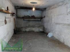 Гаражи капитальные. улица Нейбута 75, р-н 64, 71 микрорайоны, 18 кв. м., электричество, подвал. Вид изнутри