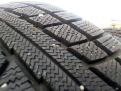 Продам комплект зимних автошин 225/60R16 Triangle TR777