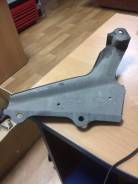 Уплотнитель подкрылка. Toyota Land Cruiser, URJ200, GRJ200, UZJ200, URJ202 Двигатели: 1URFE, 2UZFE, 1GRFE, 3URFE