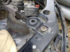 Крепление радиатора. Honda Odyssey, RA6 Двигатели: F23A, F23A7, F23A8, F23A9
