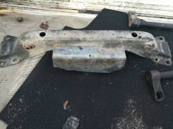 Балка под двс. Nissan Atlas, N2F23 Двигатели: TD27, TD25