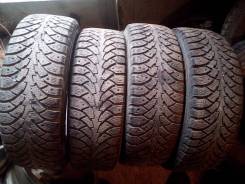 Nokian Nordman 4. Зимние, шипованные, 2013 год, износ: 30%, 4 шт