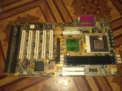 Socket 370 ����