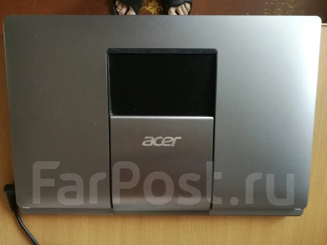 Acer Aspire R7-571G. 15.6", 2����, ��� 8 ��, ���� 256���, WiFi: 1, Bluetooth: 1, ����������� �� 3��. ����