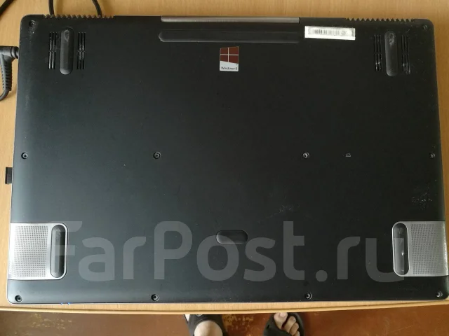 Acer Aspire R7-571G. 15.6", 2����, ��� 8 ��, ���� 256���, WiFi: 1, Bluetooth: 1, ����������� �� 3��. ����